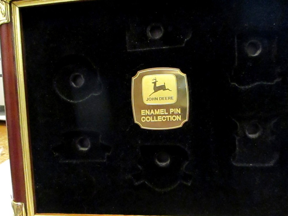 John Deere Franklin Mint Enamel Hat Lapel Pin Collection Display Frame Case jd
