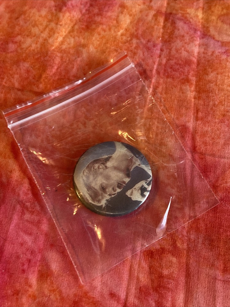Vintage David Bowie Pin Rare Item!