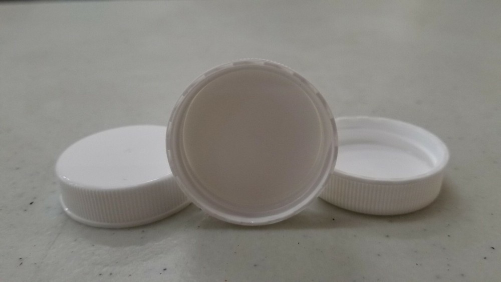 38-400 White Cap with Foam Liner