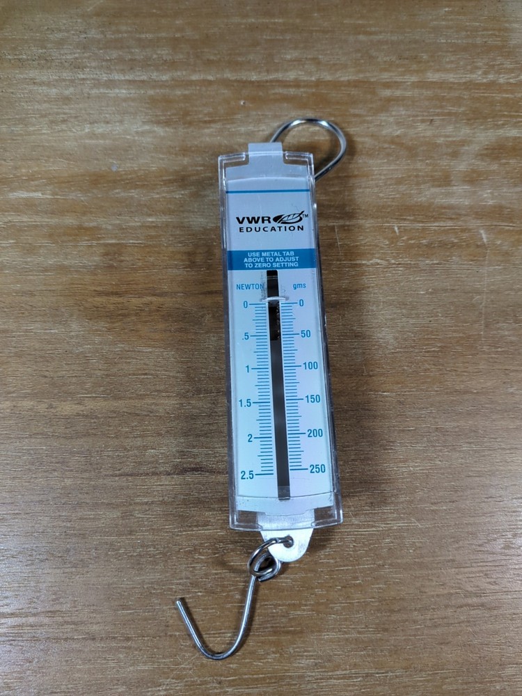 VWR Education Hanging Adjustable Spring Scale Calibrated To Zero