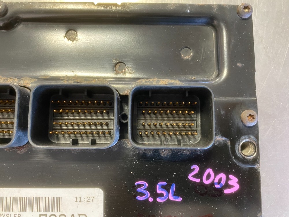 2001-2004 Chrysler 300M Computer Engine Control Unit Module P04896501ab