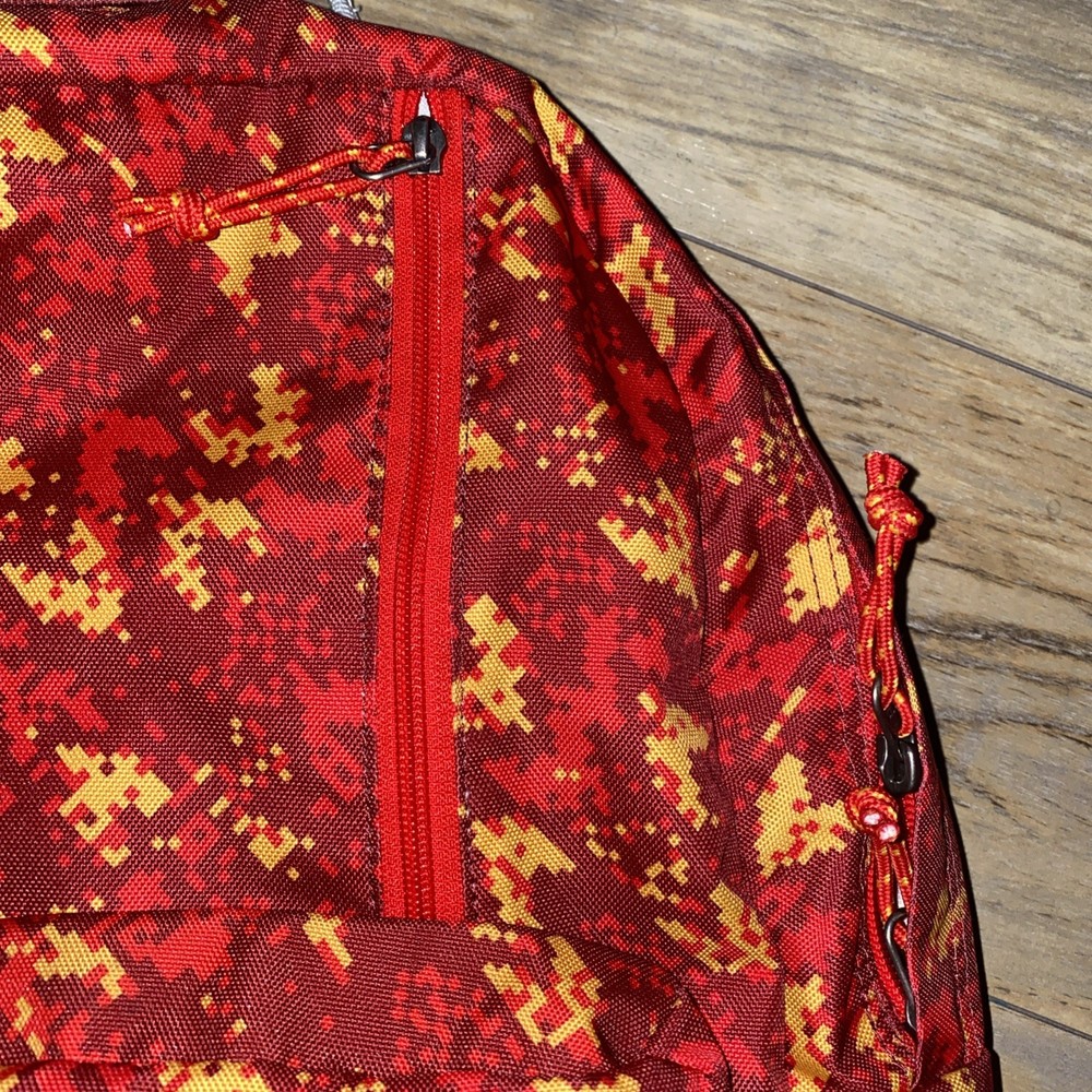 Columbia Lightweight Backpack Red Pixel Camo