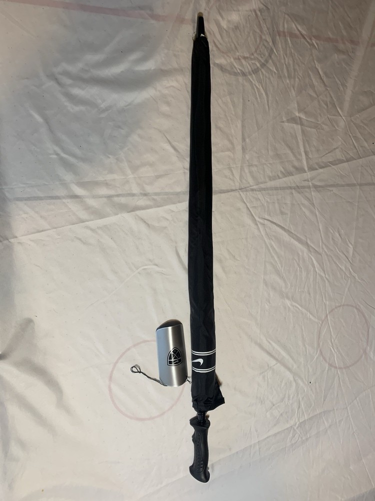 Nike Buick golf umbrella