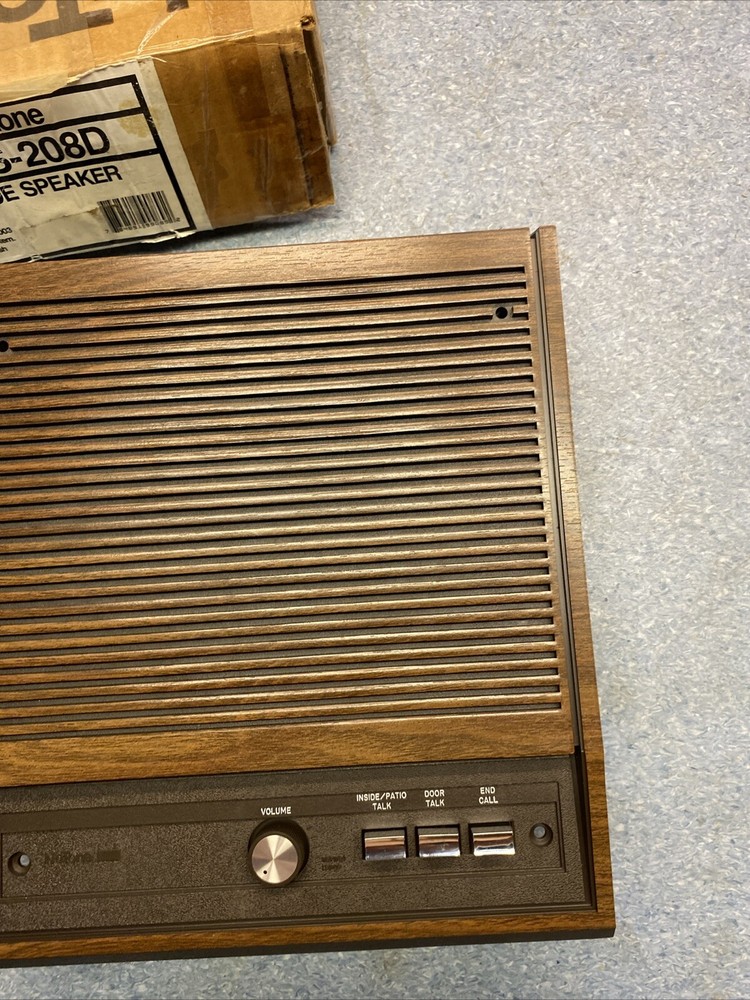Vintage NuTone IS-208D 8-in Inside Speaker With Controls Walnut