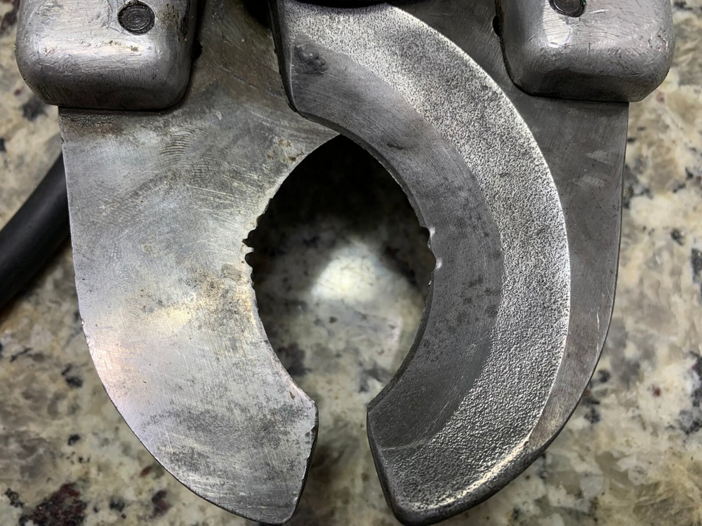 GREENLEE 750 HYDRAULIC CABLE CUTTER