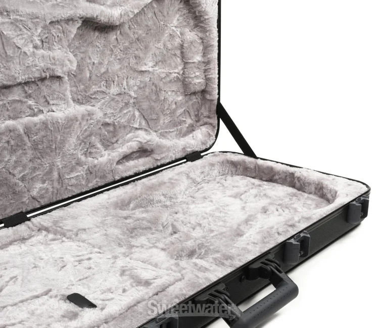 Fender Deluxe Molded Bass Case - Black