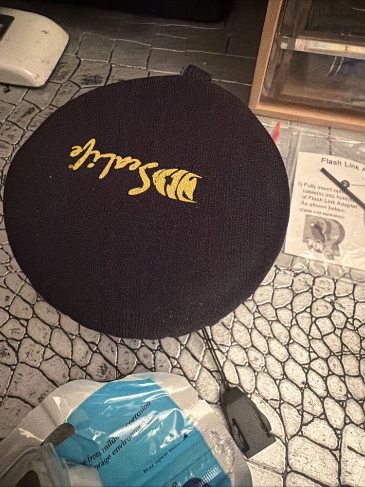 Sealife DC500 With Strobes No Camera