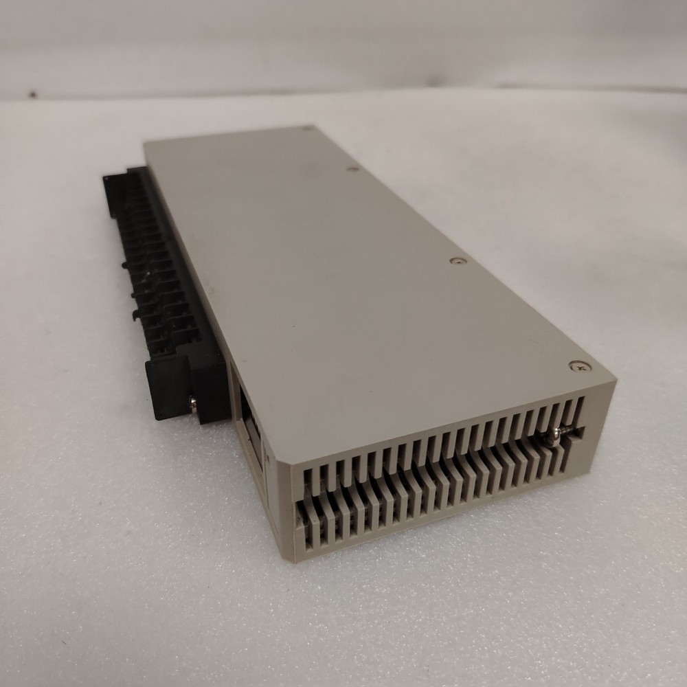Omron C500-0C224 3G2A5-0C224 Output Unit