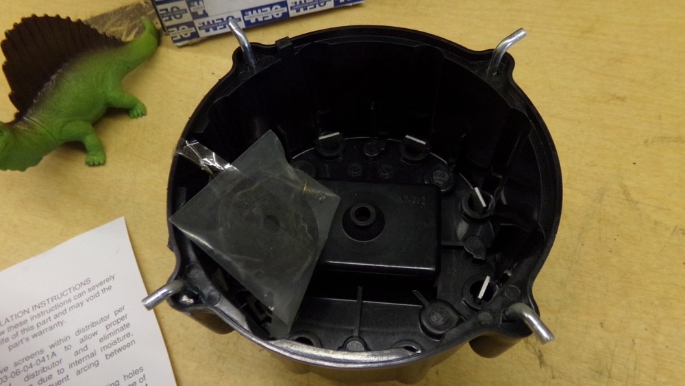 NEW Distributor Cap 4212 *Free Shipping*