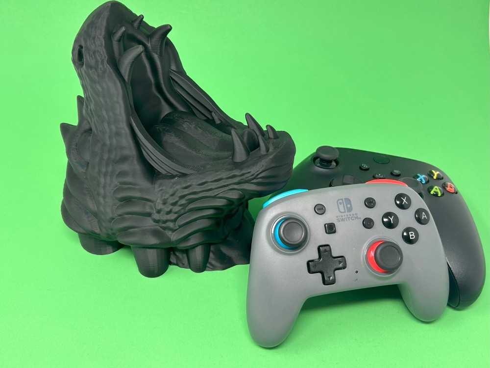 Dragon Controller Holder – Fantasy Gaming Accessory & Desk Decor - Black