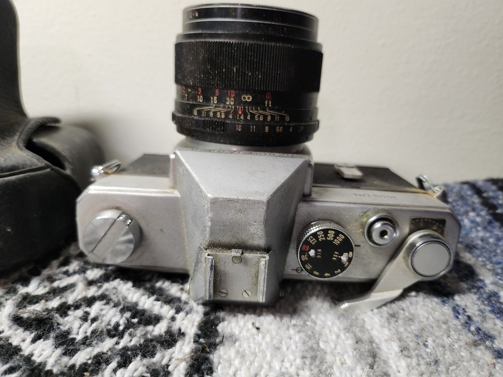 Mamiya-Sekor Camera Lens Case Vintage Pre-owned Untested