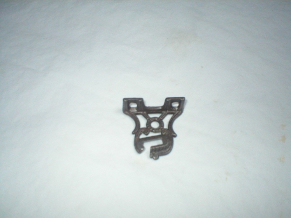 Antique Victorian Decorative Window Shade Bracket