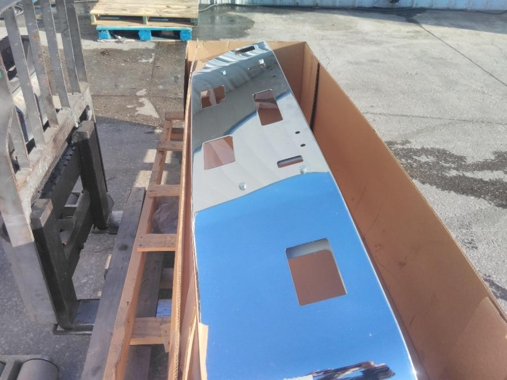 For FREIGHTLINER FLD120 1989-2003 BUMPER , FL
