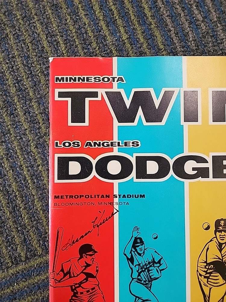 1965 Minnesota Twins Dodgers World Series Program Harmon Killebrew Signed