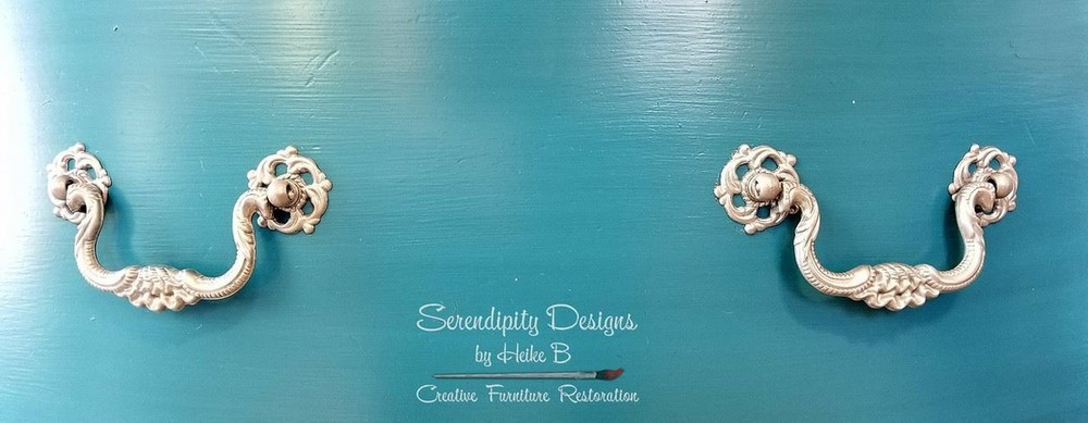 3-1/2" Baroque Bail Pull Satin Pewter