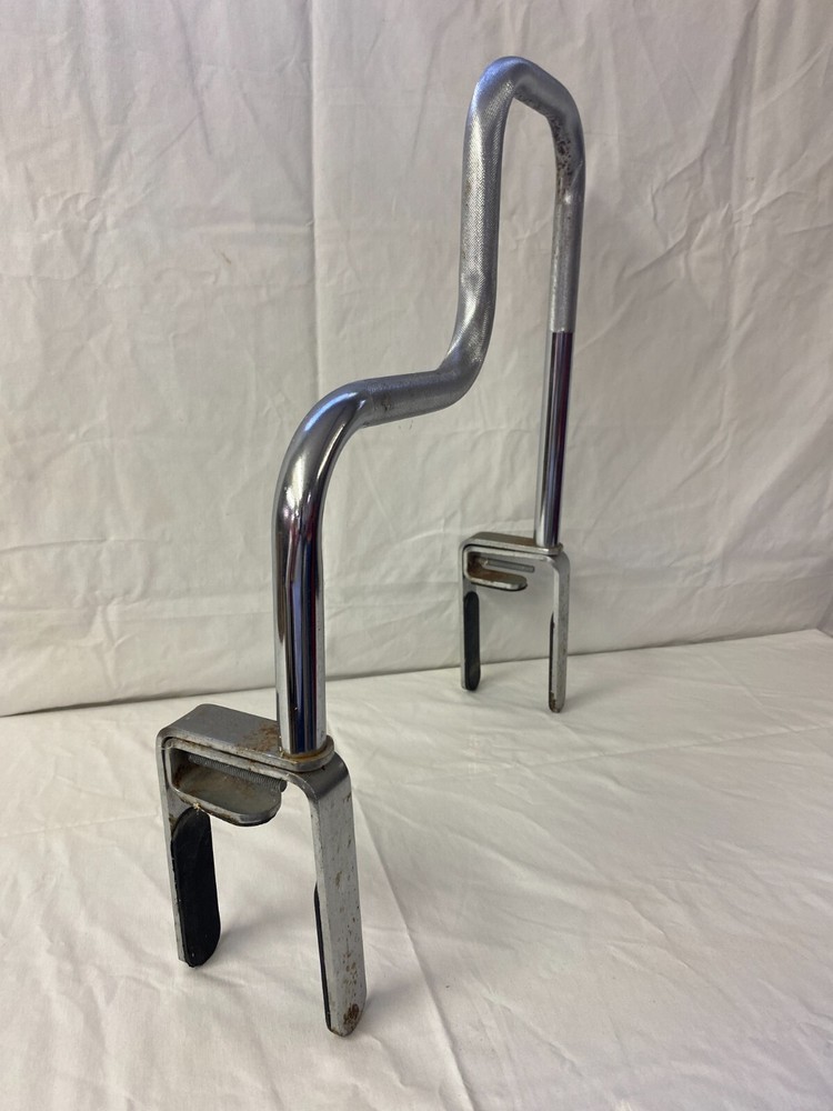 Tri-Grip Bathtub hand grip