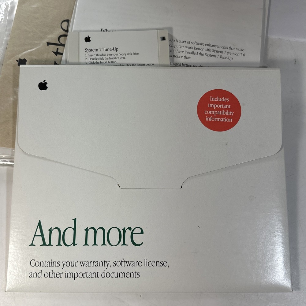 Macintosh LC II 2 Accessory Kit With Disks Documents Manuals Etc APPLE Box