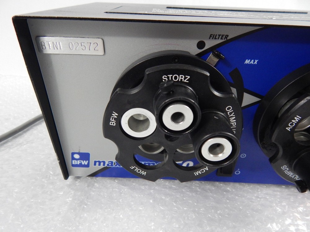 BFW MAXILLUME 250-2 LIGHT SOURCE