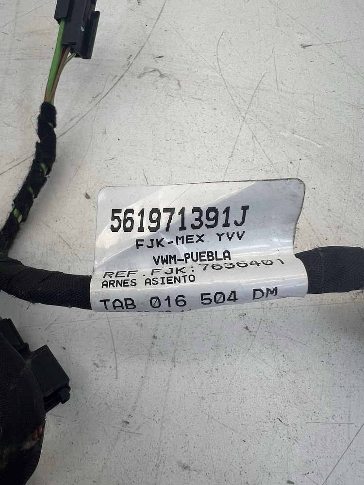 2012-2015 Volkswagen Passat Front Left Seat Wire Harness OEM.