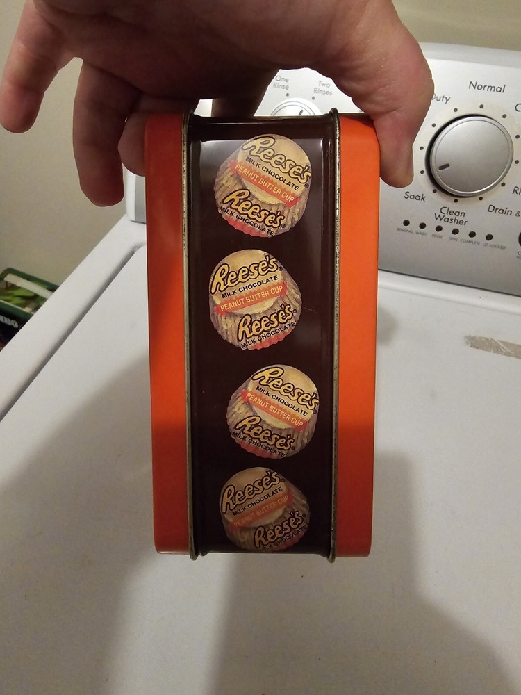 Old Style Reese's Peanut butter Cup Small Lunchbox