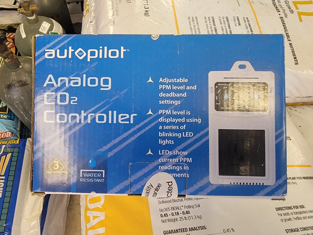 co2 monitor controller
