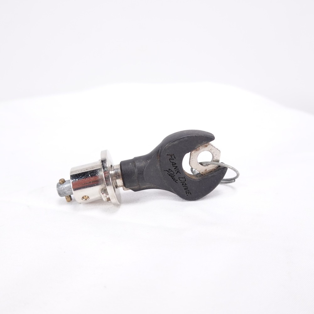 Snap On New Tool Box Lock Cylinder and Key #K657