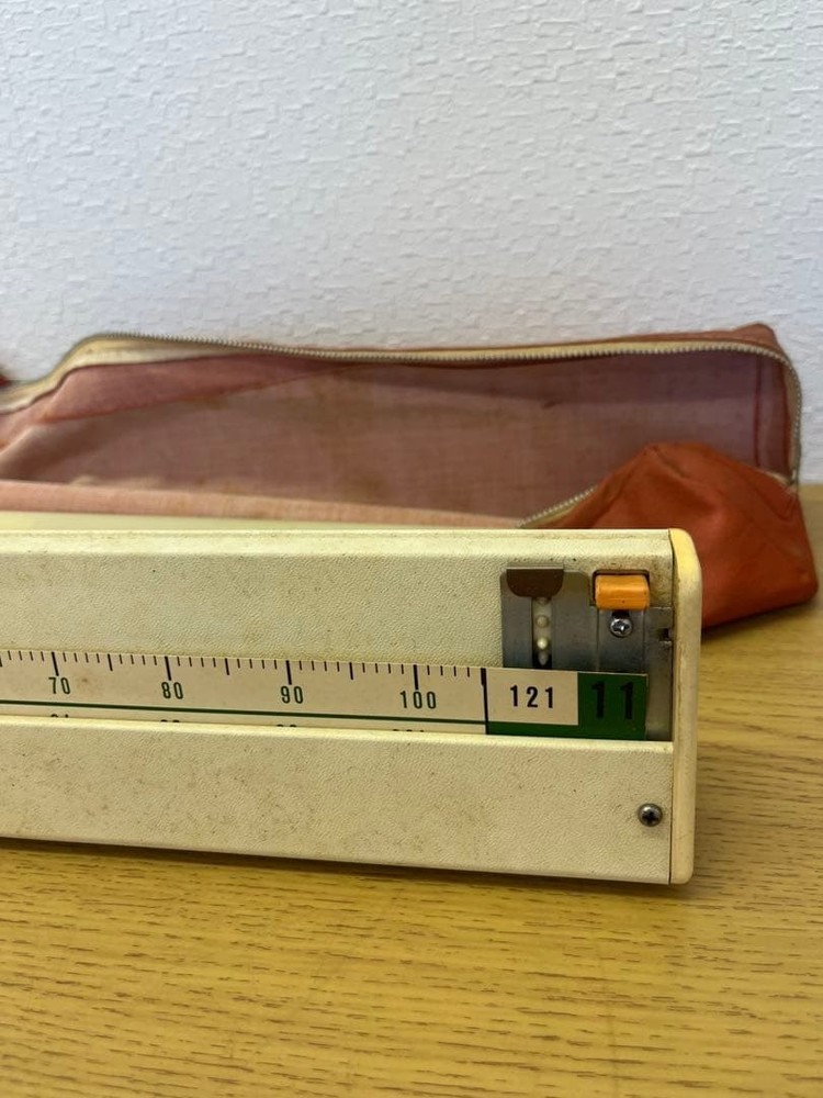 BROTHER Knitleader Knitting Machine