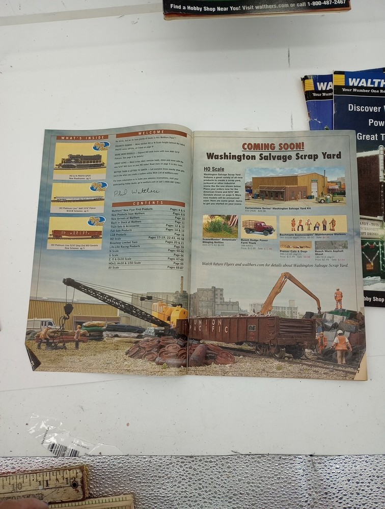 4 - 2010 & 1- 2011 Walthers Flyer Railroading Catalogs Magazines