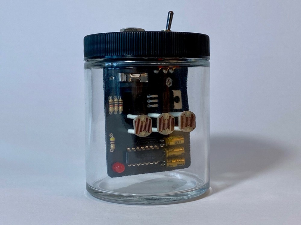 Drone Jar (Handmade Synthesizer, Rucci)