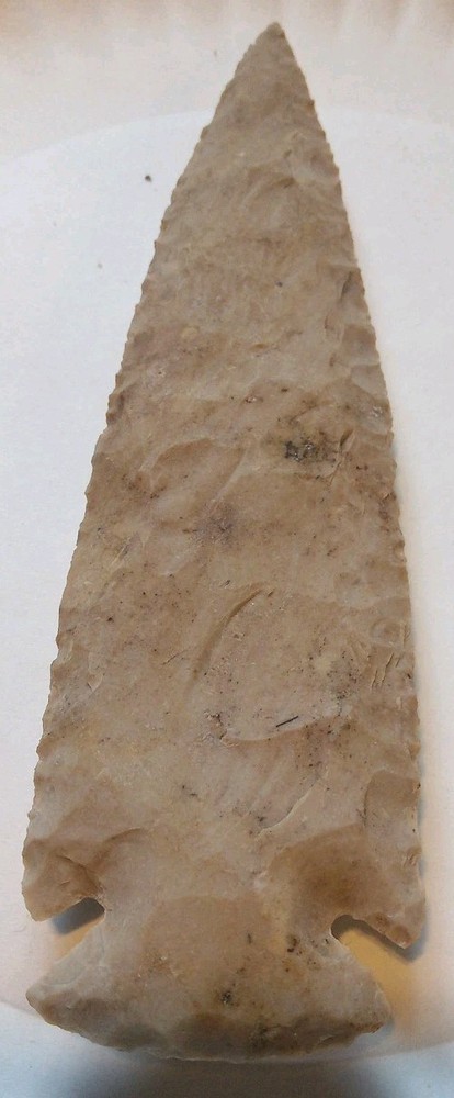 Arrowhead Measures 6.1 Inches Long