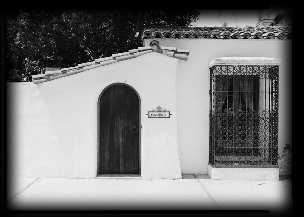 Southwest Style Small Home, cottage with courtyard, architectural printed plans