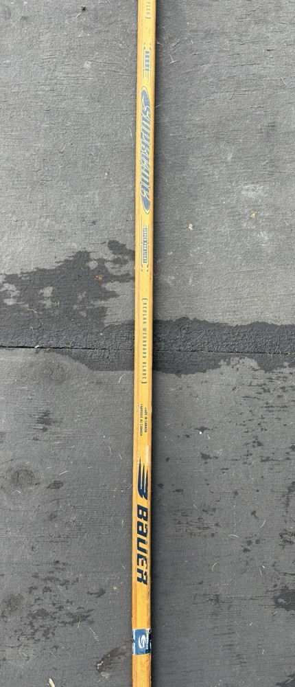 Hockey Player Stick “LOT” (BAUER)