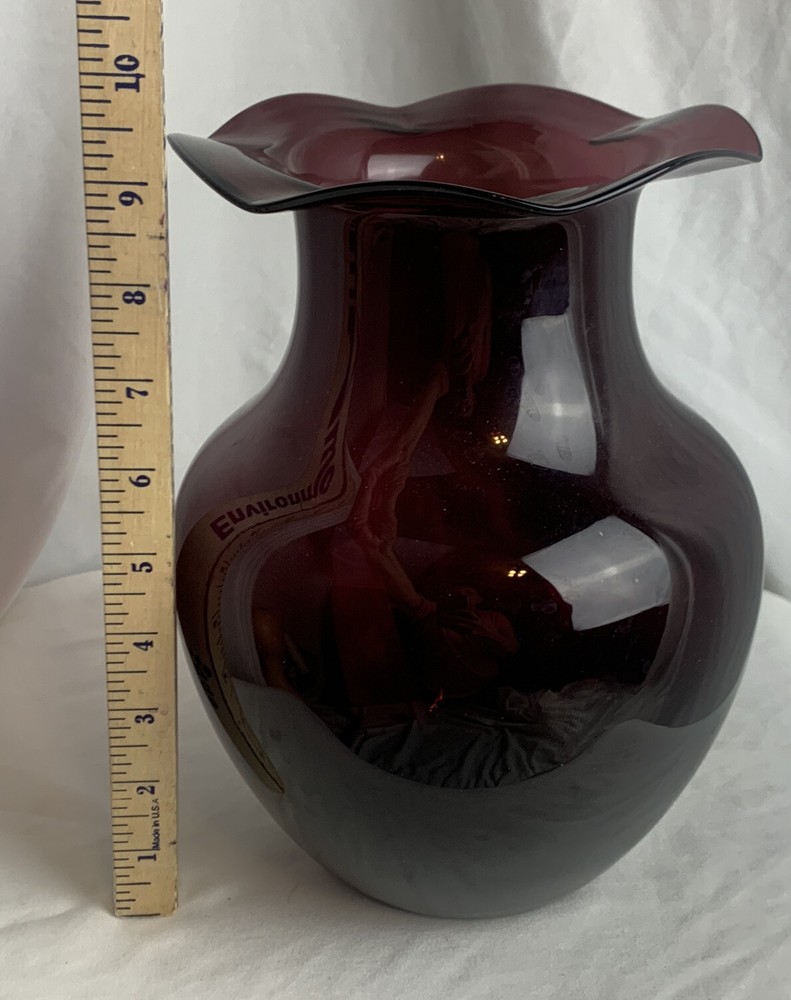 AAC Deep Purple Plum Ruffle Top Vase