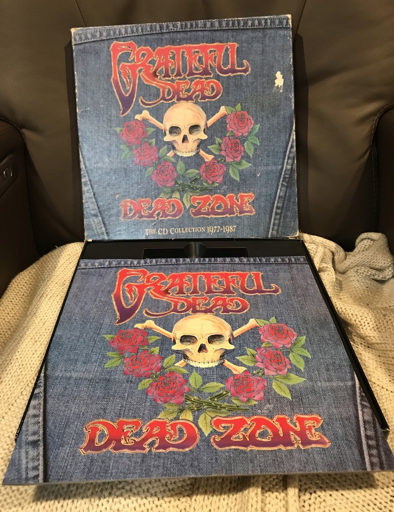 GRATEFUL DEAD DEAD ZONE BOX WITH BOOKLET ONLY NO CDS