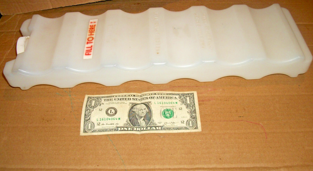 Long Refreeze Beverage Bottle/Refillable Ice Pack Shaped For Cans/Bottles Cooler