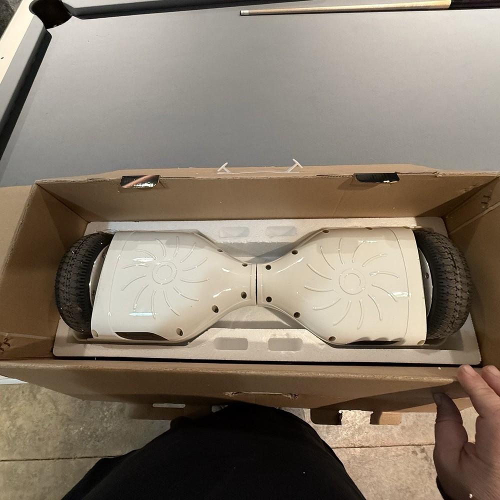 SMART BALANCE WHEEL Electric Rideable White Used Once