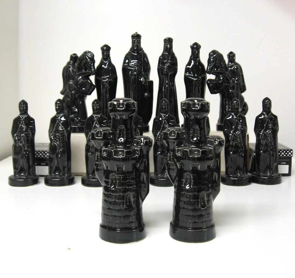 Black & White Tall Glazed Ceramic Chess Set 6" King-Complete-No Board