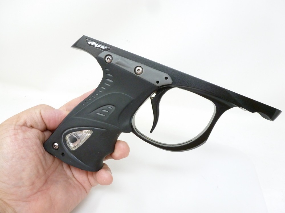 DYE ULTRALITE TRIGGER FRAME FOR PROTO PMR + CRITICAL TRIGGER COMPLETE PAINTBALL