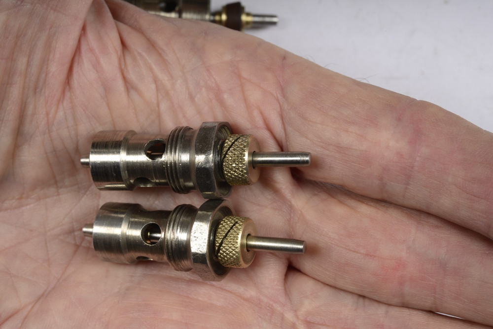 Binks Air Valve Assemblies for spray guns (4).