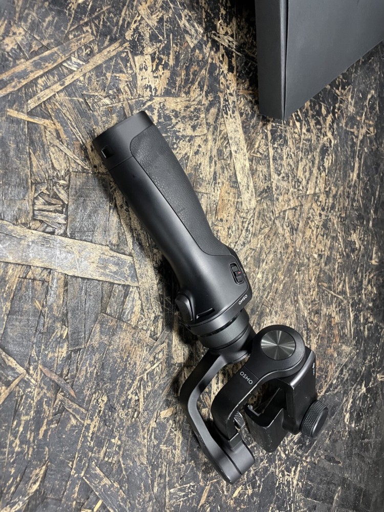 Original DJI Osmo Mobile 1 Barely used