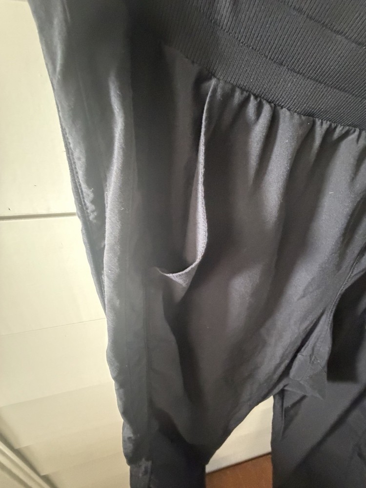 Women Gapfit Jogger Black Large