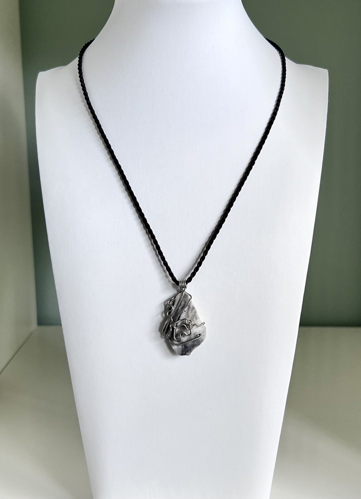 Wire Wrapped Sea Shell Pendant Necklace