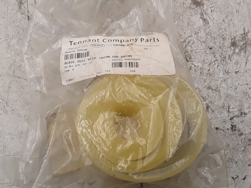 Tennant Squeegee Blade (80 cm)