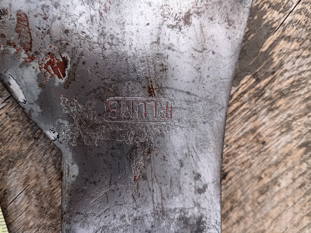 Vintage Plumb Cedar Pattern Axe Head 2 lbs 12 oz