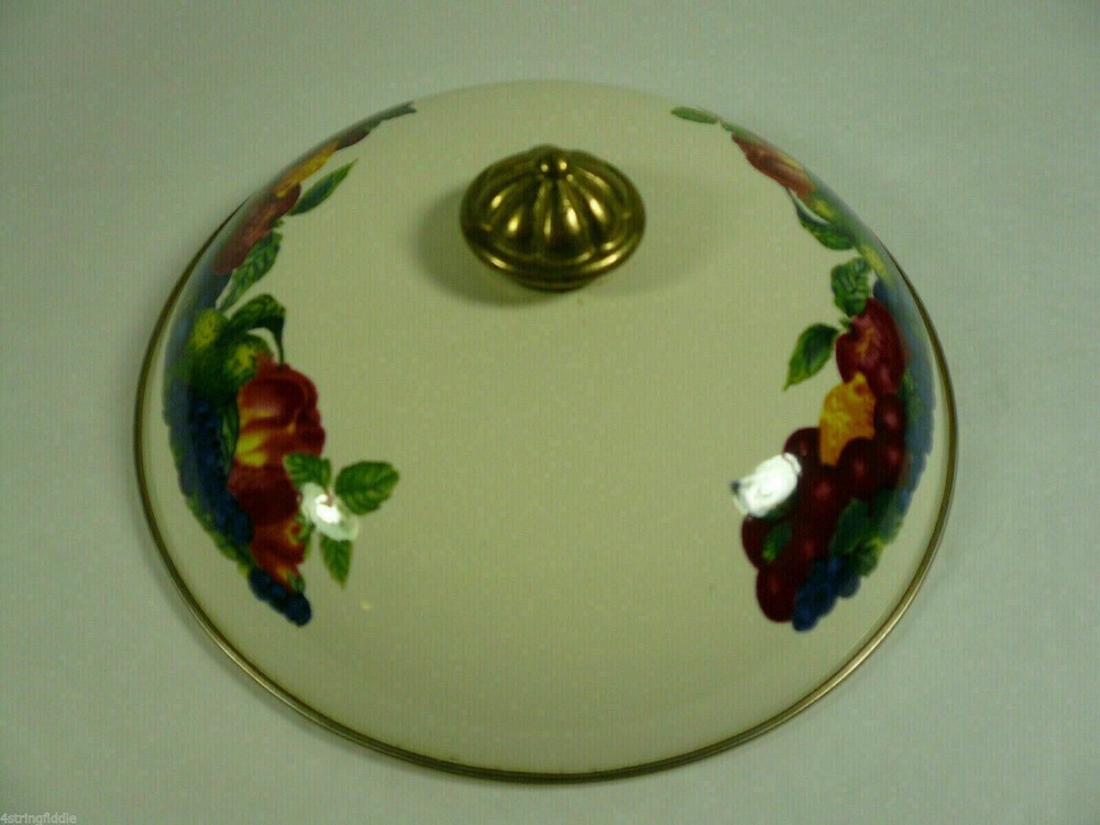 VINTAGE GERMAN ENAMELWARE - 7¼" DIAMETER LID - IN EXCELLENT CONDITION!