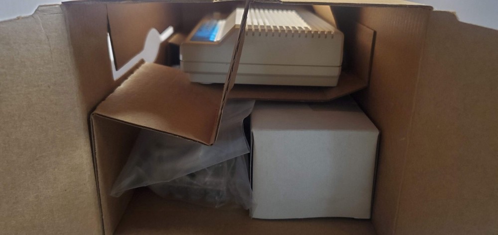 OPEN BOX: 3COM US Robotics 56K v90 Fax Modem for MAC model: 5689