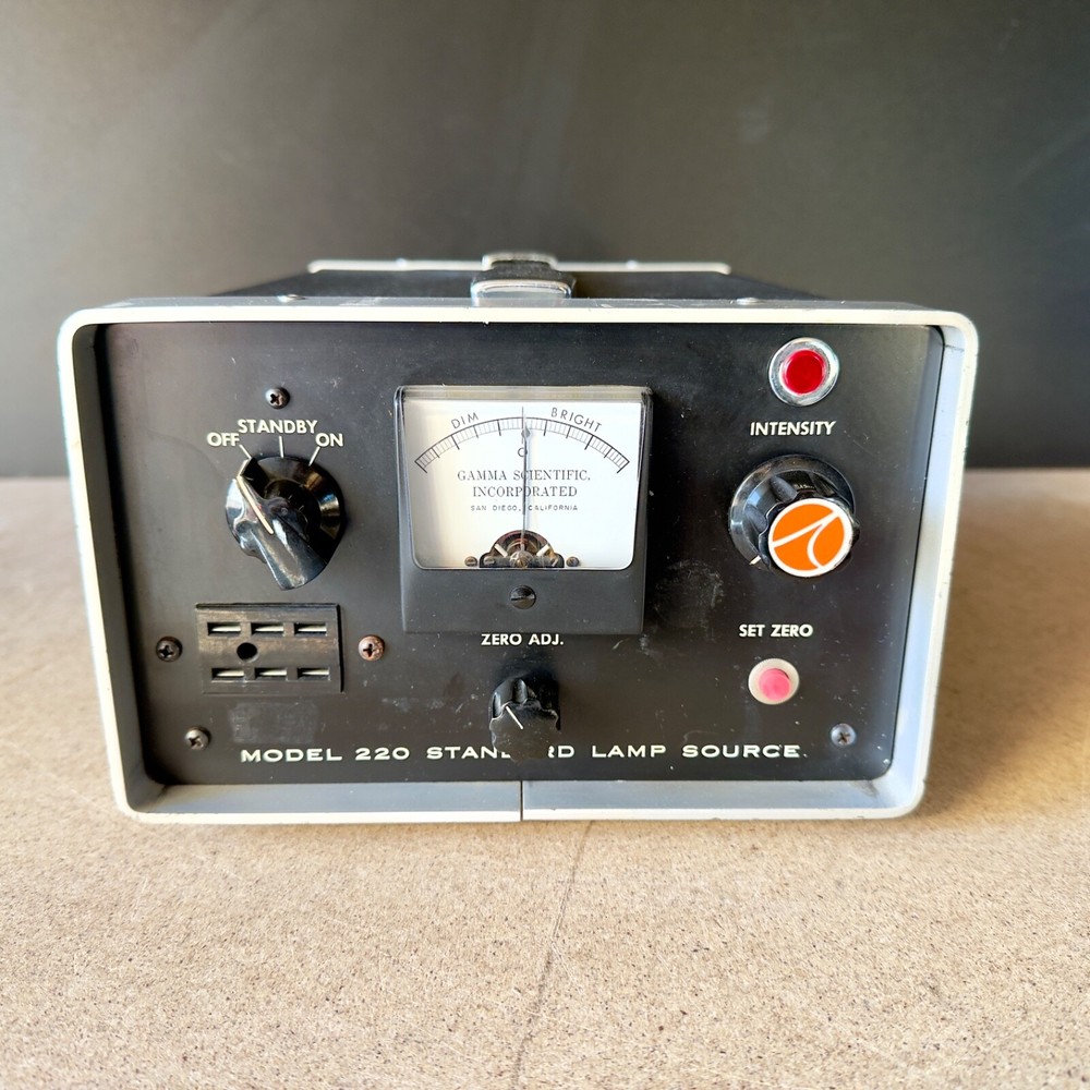 Gamma Scientific Model 220 Optical Source System Standard Lamp Source Unit