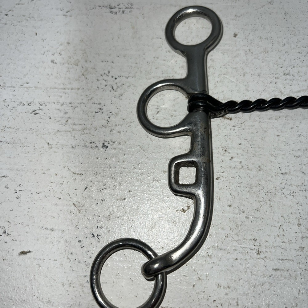 New Twisted Mouth Medium Shank Bit LLL-26