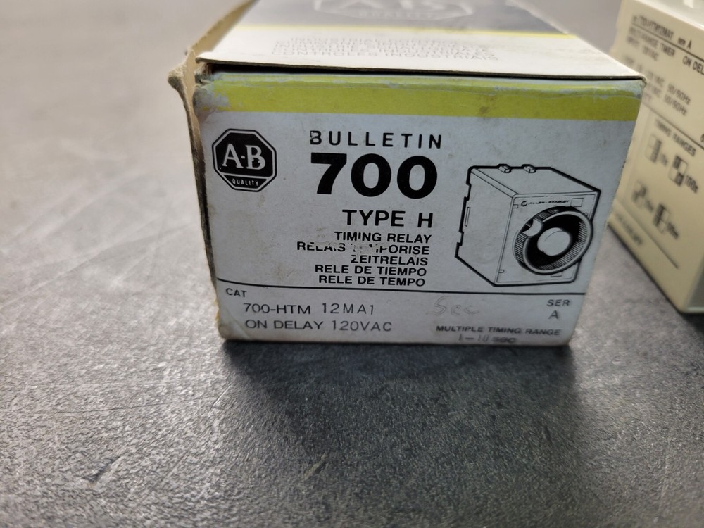 Allen Bradley 700HTM12MA1 Timing Relay.