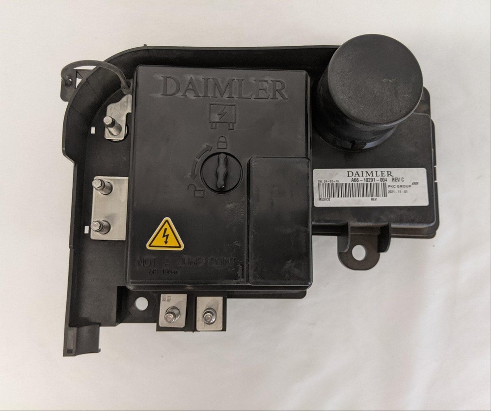 Freightliner Daimler Battery Cable Access Power Module - P/N A66-19628-015